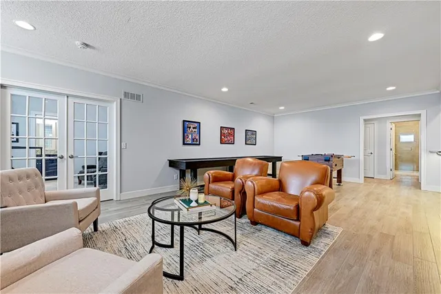 $1,250,000 | 10715 West 142nd Terrace, Overland Park, KS 66221