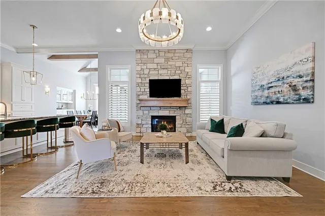 $1,250,000 | 10715 West 142nd Terrace, Overland Park, KS 66221