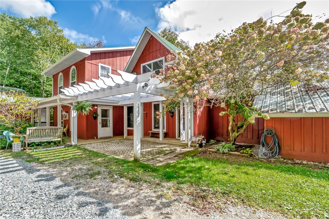 2209-2211 Sugar Mountain 2 Road Newland, NC 28657 - Photo 4 of 50