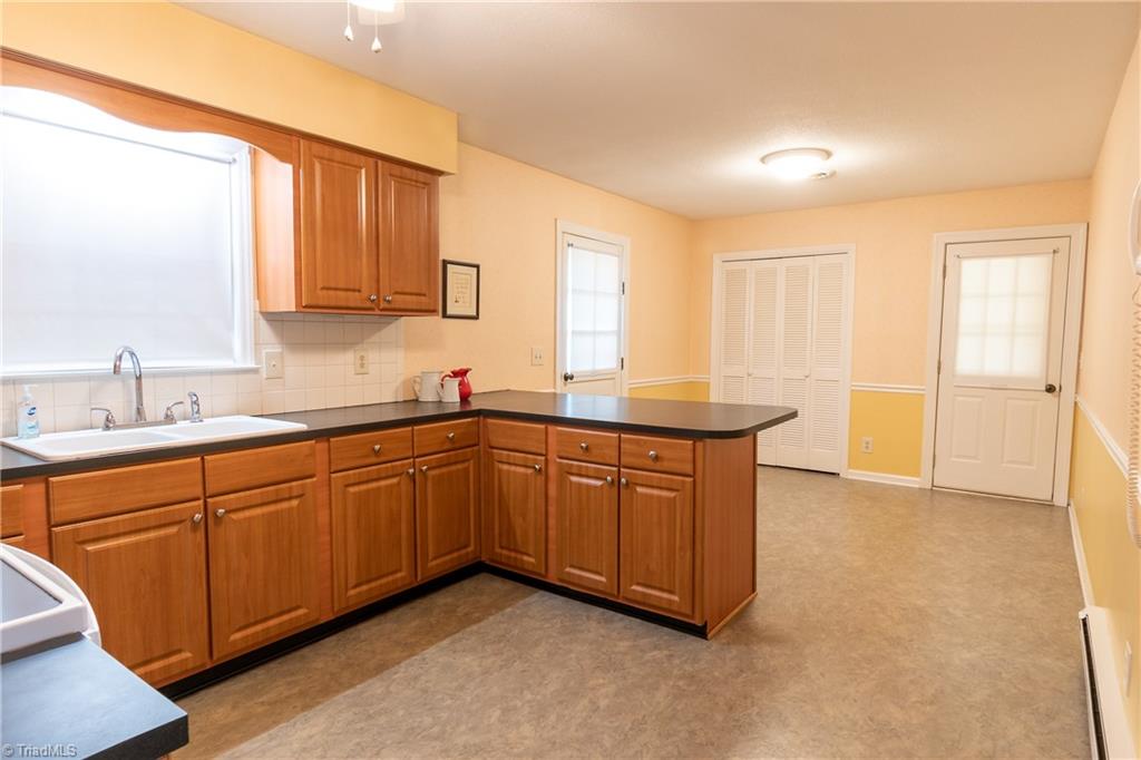 5585 Murray Road Winston-Salem, NC 27106 - Photo 15 of 30 Gallery Image 15