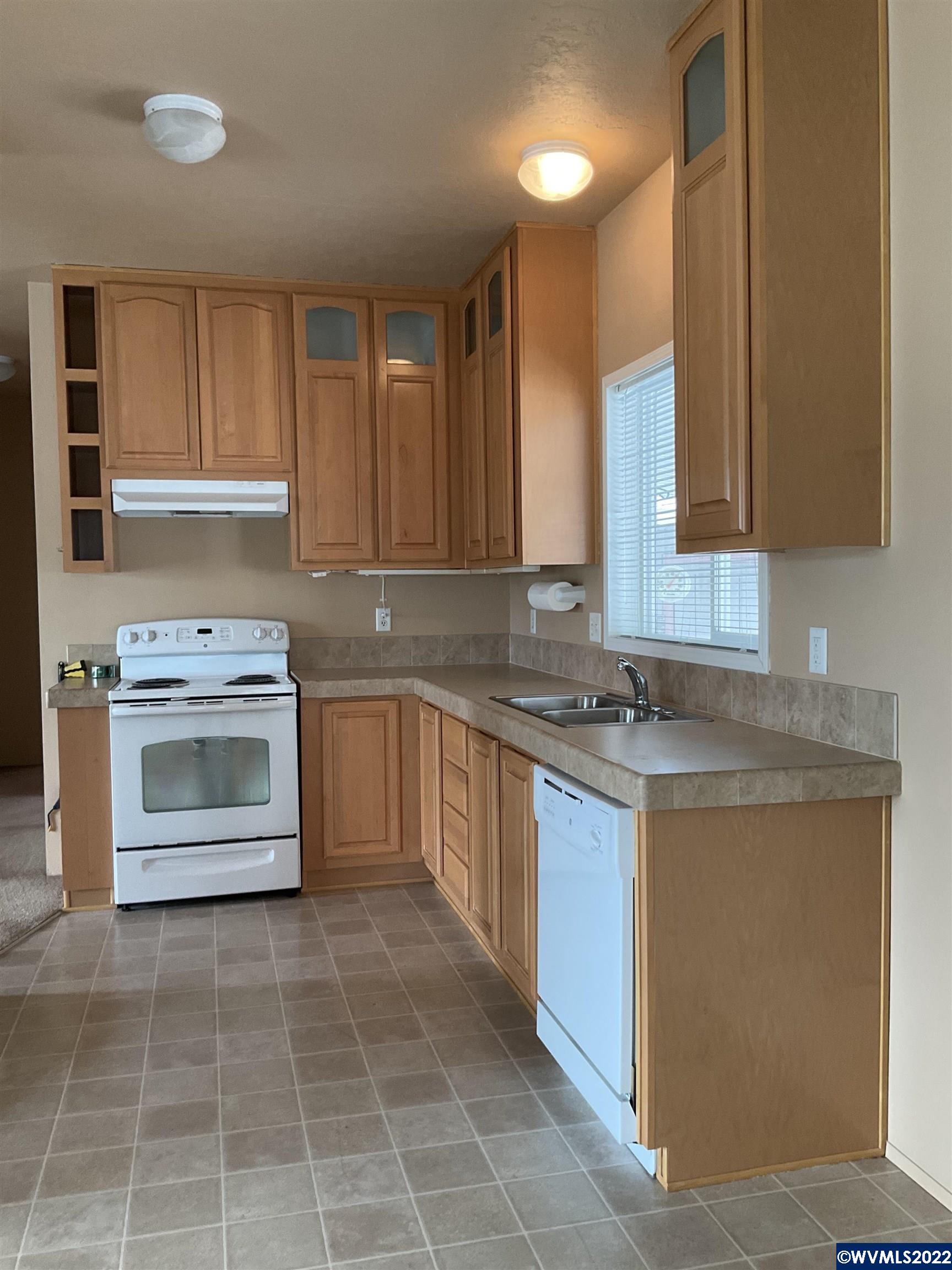 4940 Sunnyside Road Southeast, Unit K14 Salem, OR 97302 - Photo 4 of 15