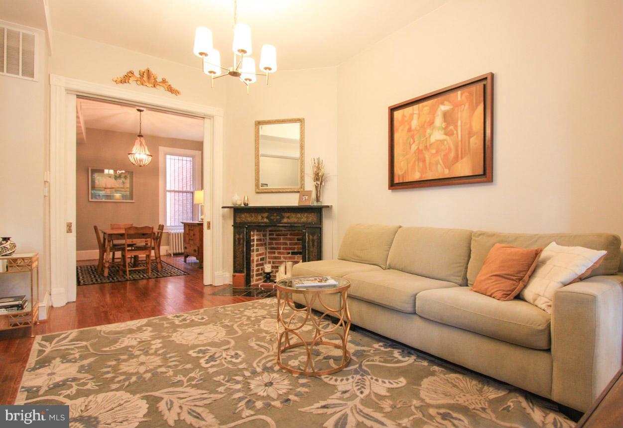 708 8th Street Northeast Washington, DC 20002 - Photo 3 of 13 Living Room
