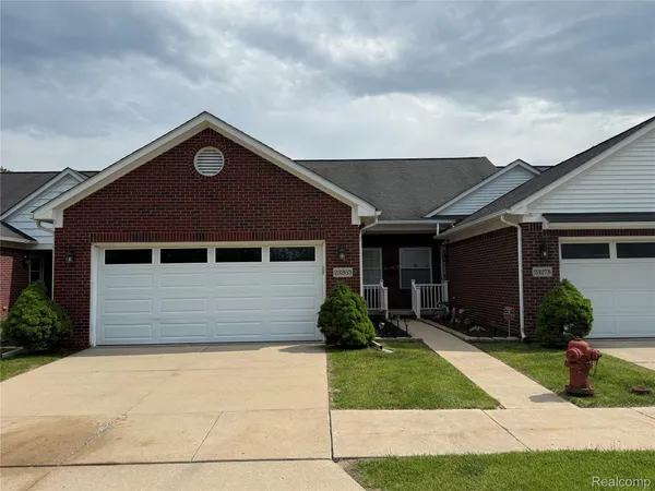 $175,000 | 23263 Pinewood Drive, Unit 110, Taylor, MI 48180