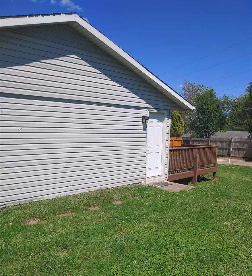 866 Augusta Farms Road Waynesboro, VA 22980 - Photo 25 of 28 a backyard of a house with a garden