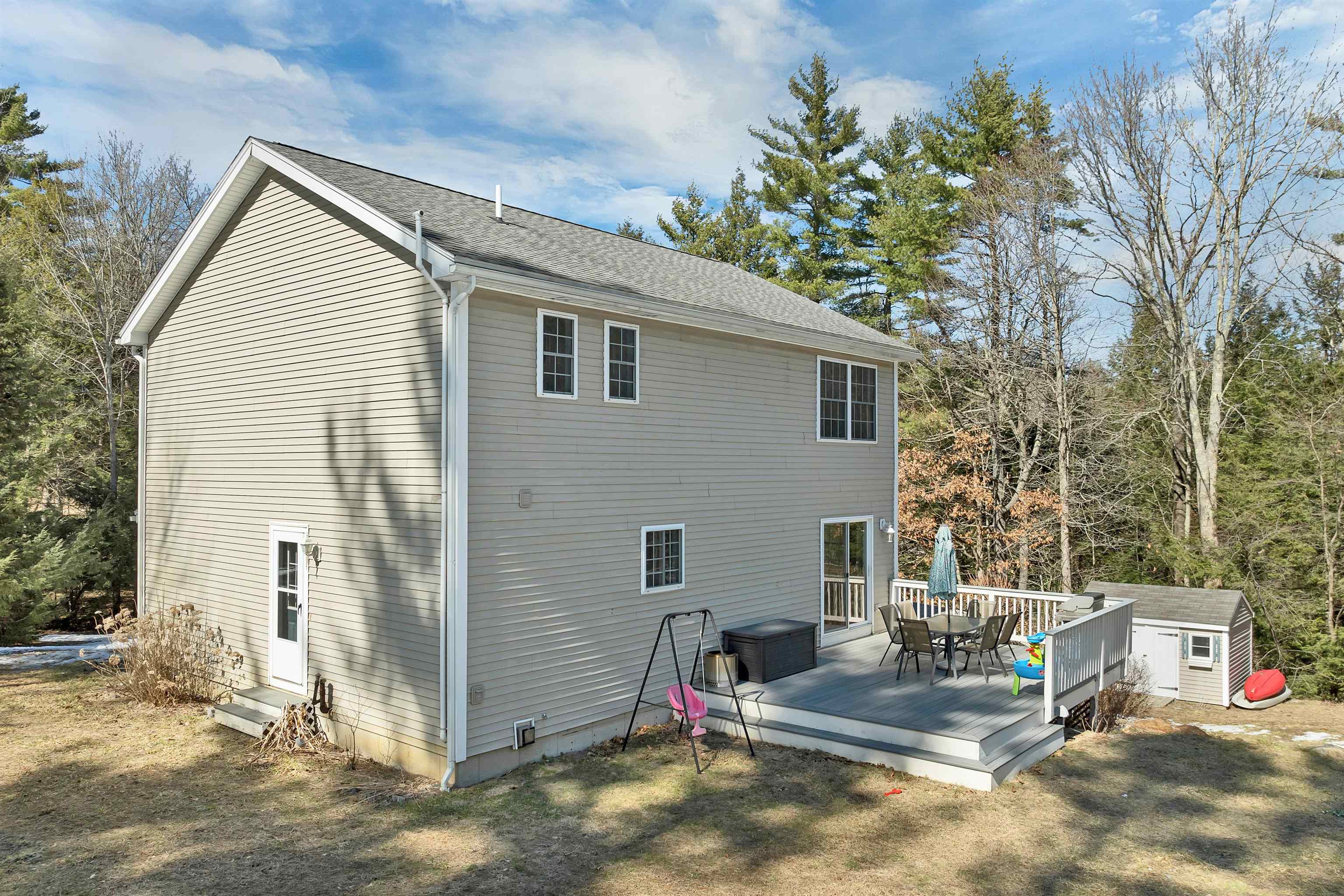 43 Cross Road Chichester, NH 03258 - Photo 8 of 57