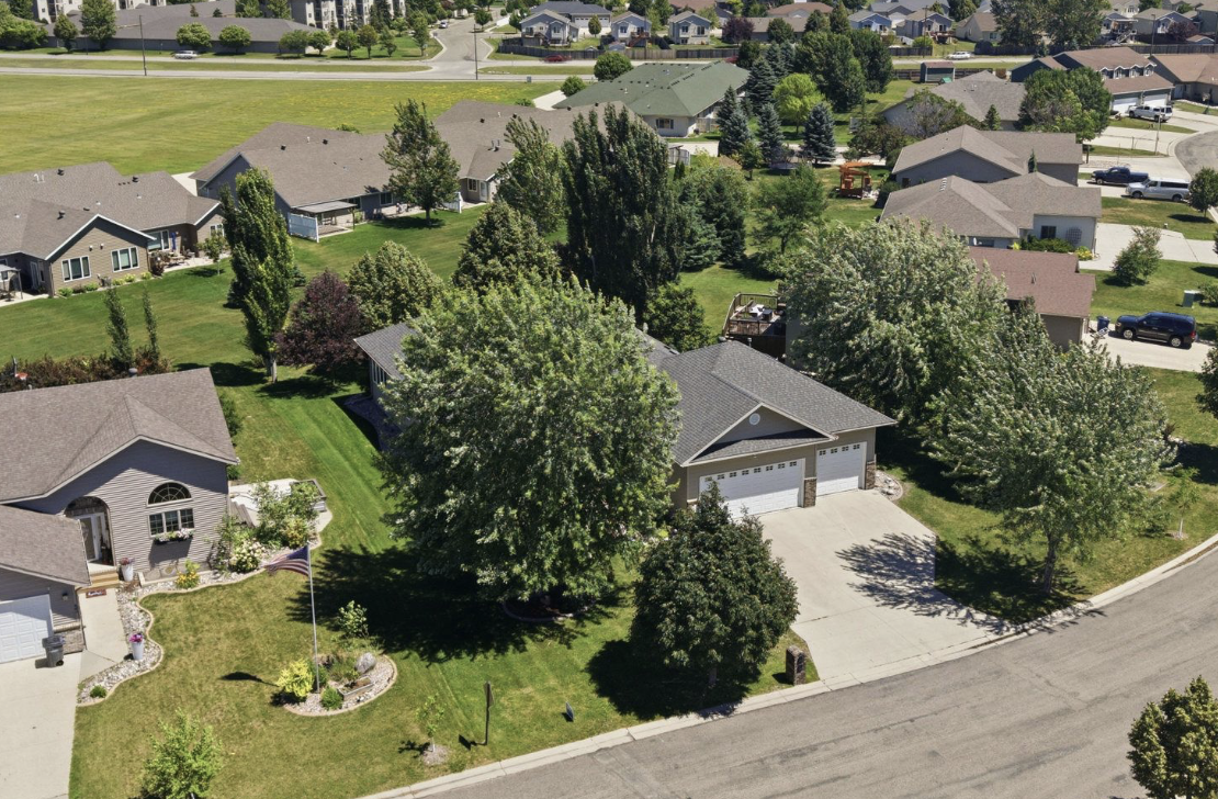 868 32nd Street South Moorhead, MN 56560 - Photo 58 of 63