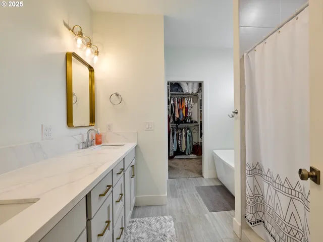 $769,000 | 833 Hawk Drive, Silverton, OR 97381