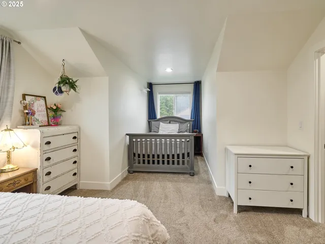 $769,000 | 833 Hawk Drive, Silverton, OR 97381