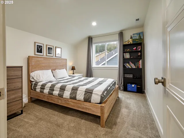 $769,000 | 833 Hawk Drive, Silverton, OR 97381