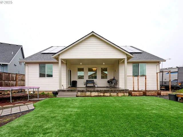 $769,000 | 833 Hawk Drive, Silverton, OR 97381