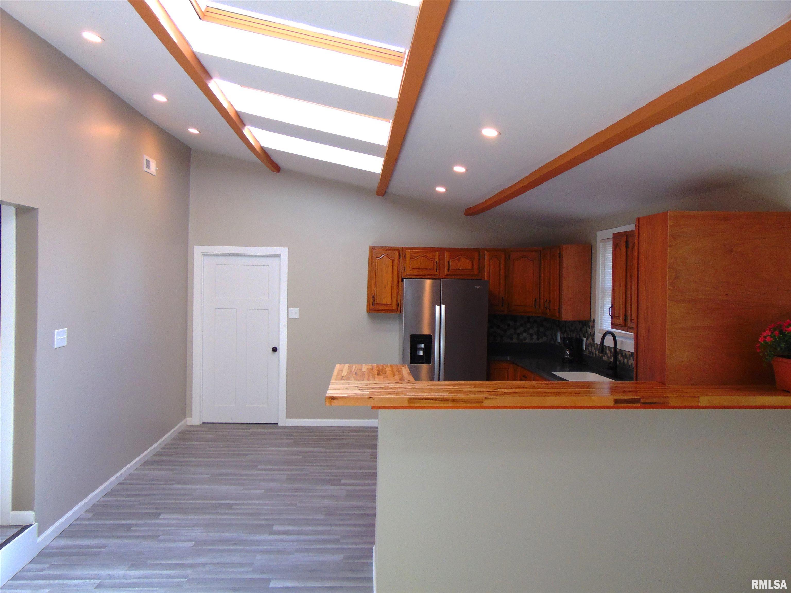 812 West Madison Street Herrin, IL 62948 - Photo 14 of 39