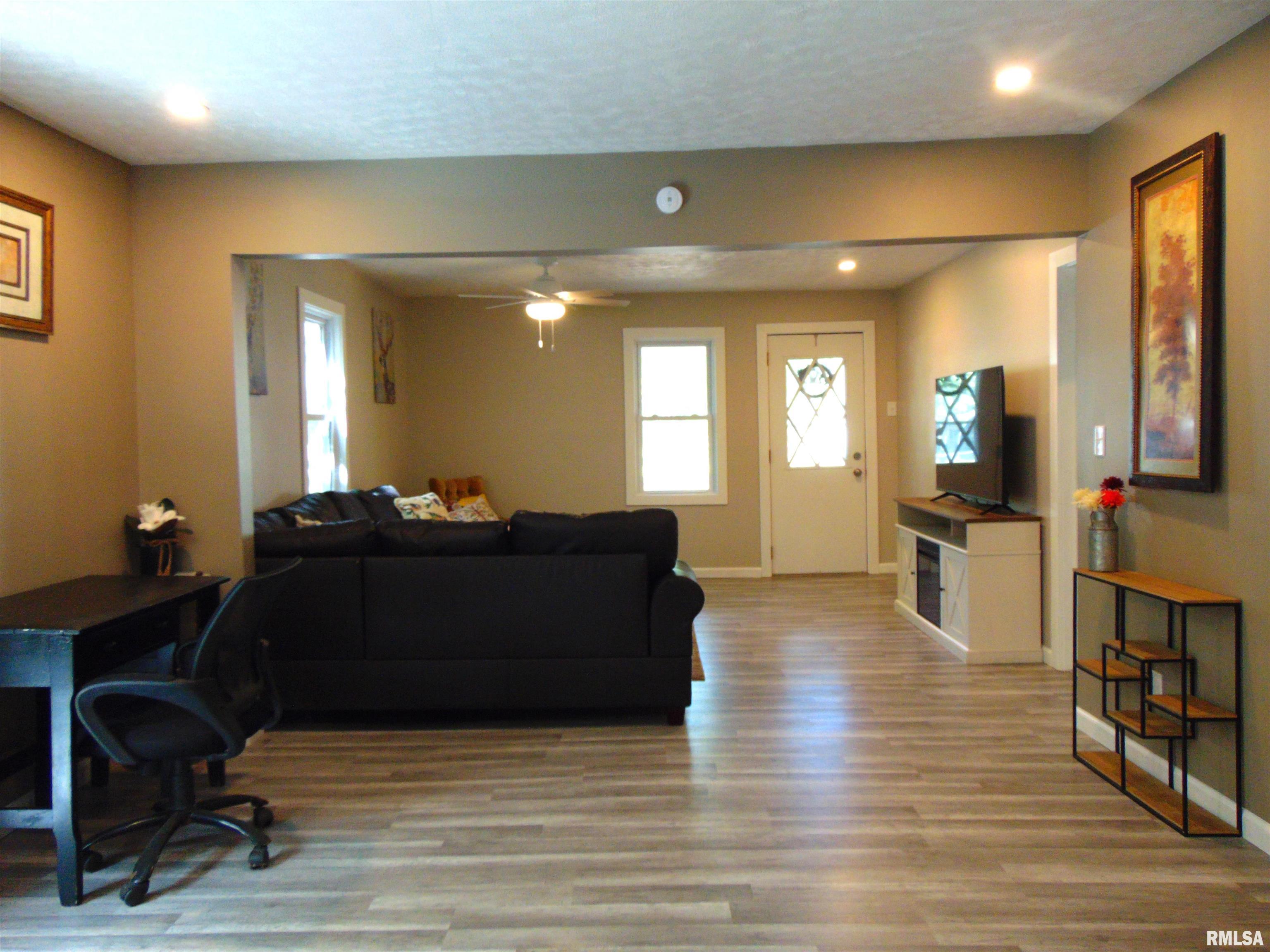 812 West Madison Street Herrin, IL 62948 - Photo 6 of 39