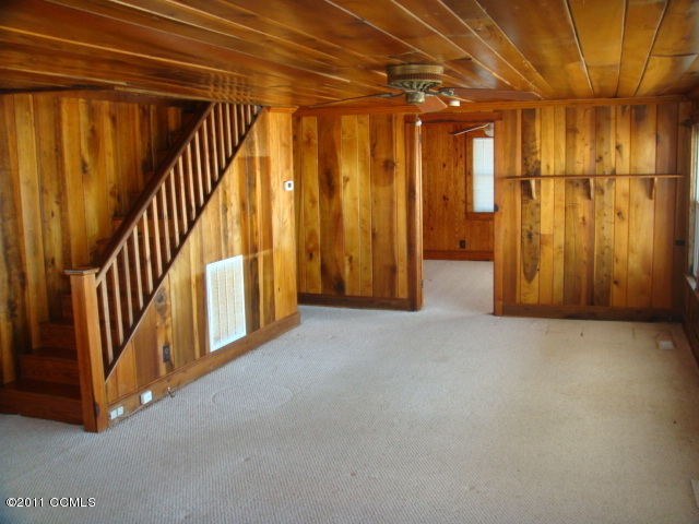 115 Hoffman Beach Road Atlantic Beach, NC 28512 - Photo 6 of 13 living room
