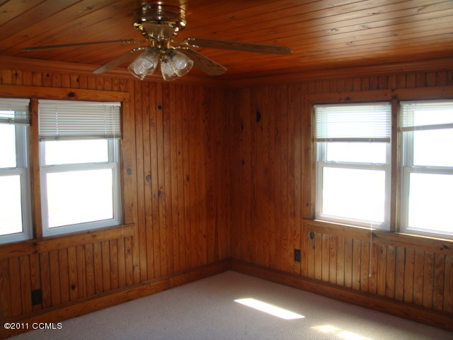 115 Hoffman Beach Road Atlantic Beach, NC 28512 - Photo 8 of 13 bedroom
