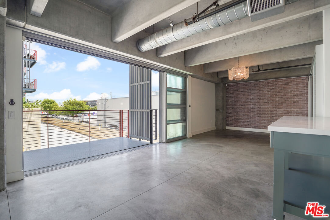 4141 Glencoe Avenue, Unit 211 Marina del Rey, CA 90292 - Photo 2 of 49 a view of an empty room with windows