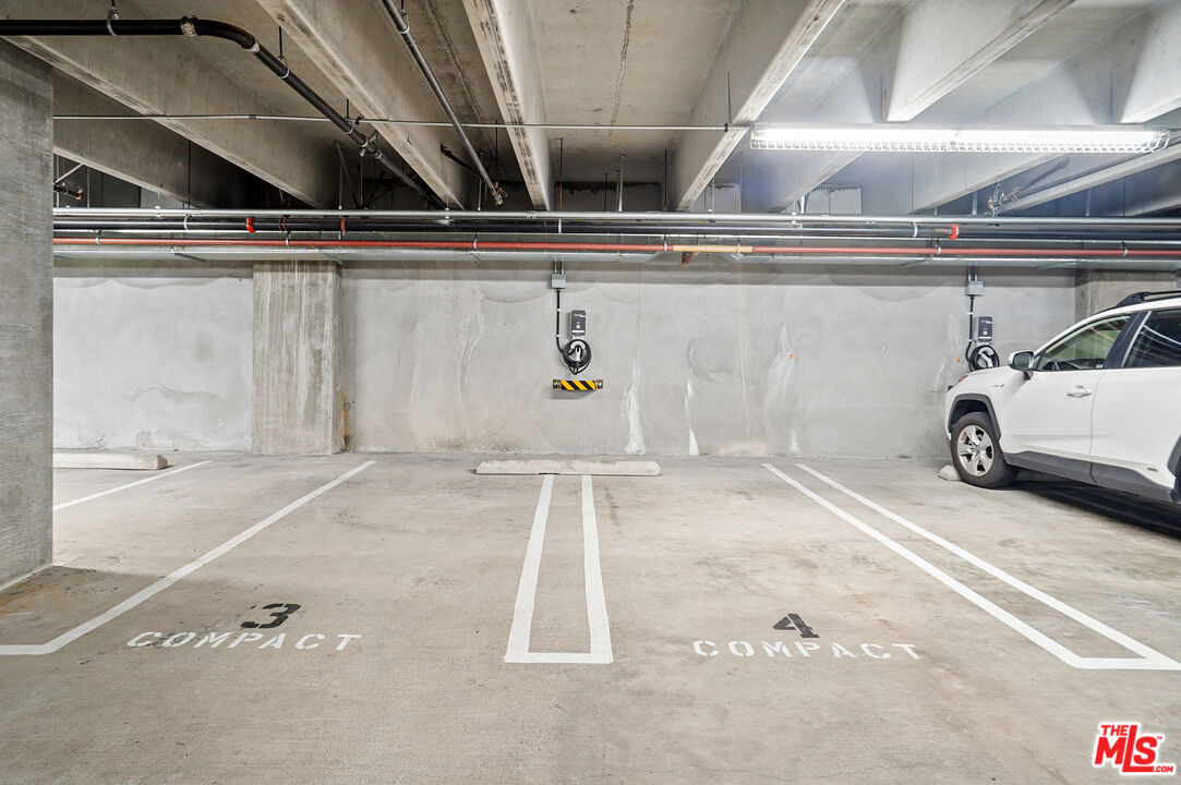 4141 Glencoe Avenue, Unit 211 Marina del Rey, CA 90292 - Photo 41 of 49