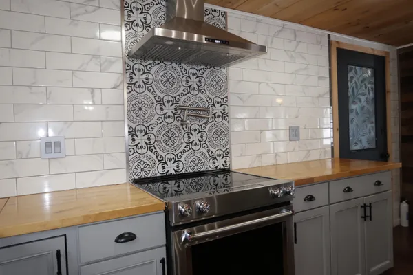 $455,000 | 2 Hutchins Circle, Barre Town, VT 05641