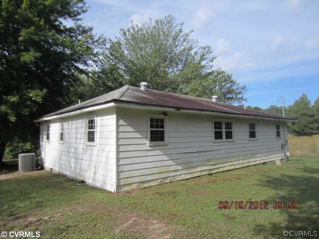 407 Ebenezer Road Mineral, VA 23117 - Photo 2 of 9 Exterior Back