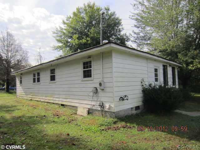 407 Ebenezer Road Mineral, VA 23117 - Photo 3 of 9 Exterior Back