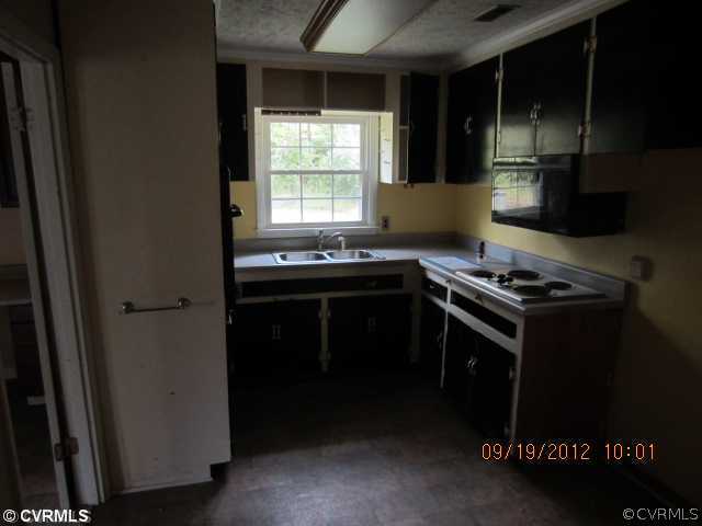 407 Ebenezer Road Mineral, VA 23117 - Photo 5 of 9 Kitchen
