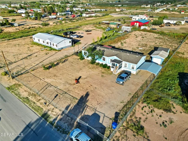 a picture of lake view