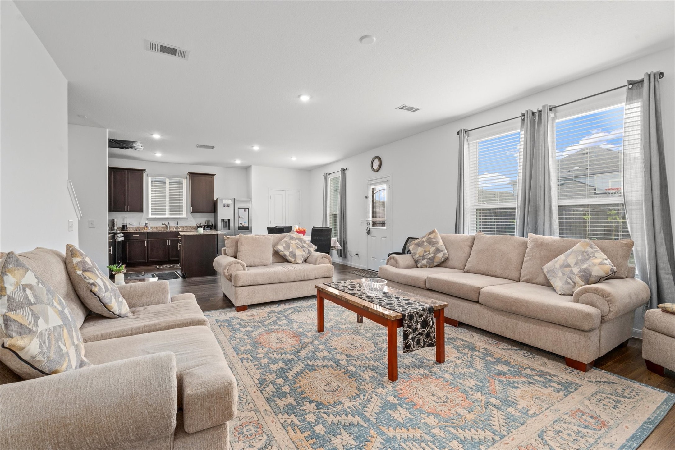 5826 Finely Run St Spring Spring, TX 77373 - Photo 12 of 38 a living room with furniture and a large window