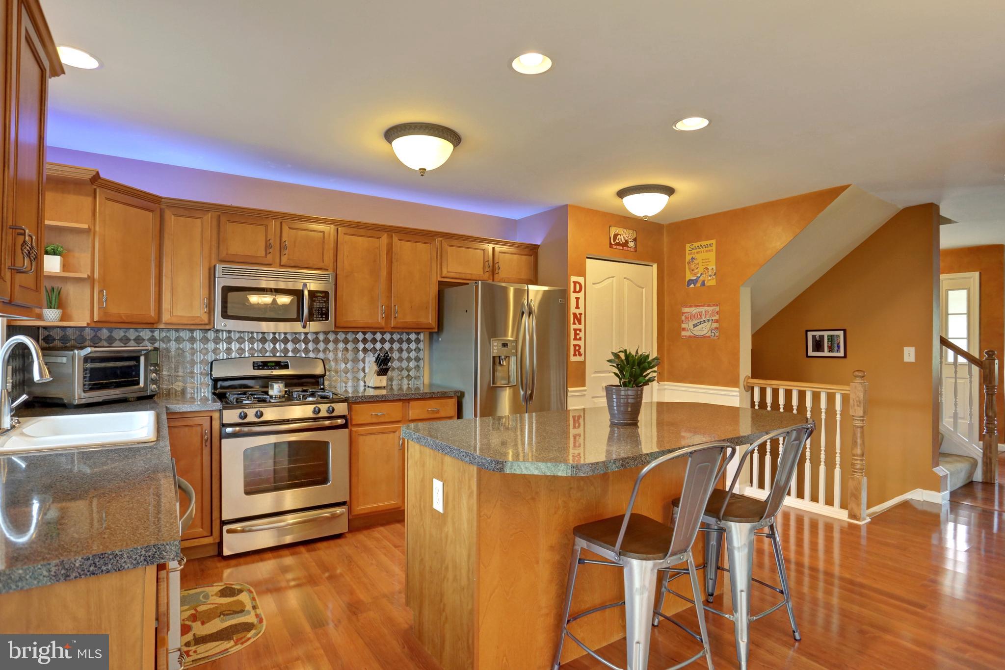 1224 Overlook Road Middletown, PA 17057 - Photo 4 of 32 Gallery Image 4