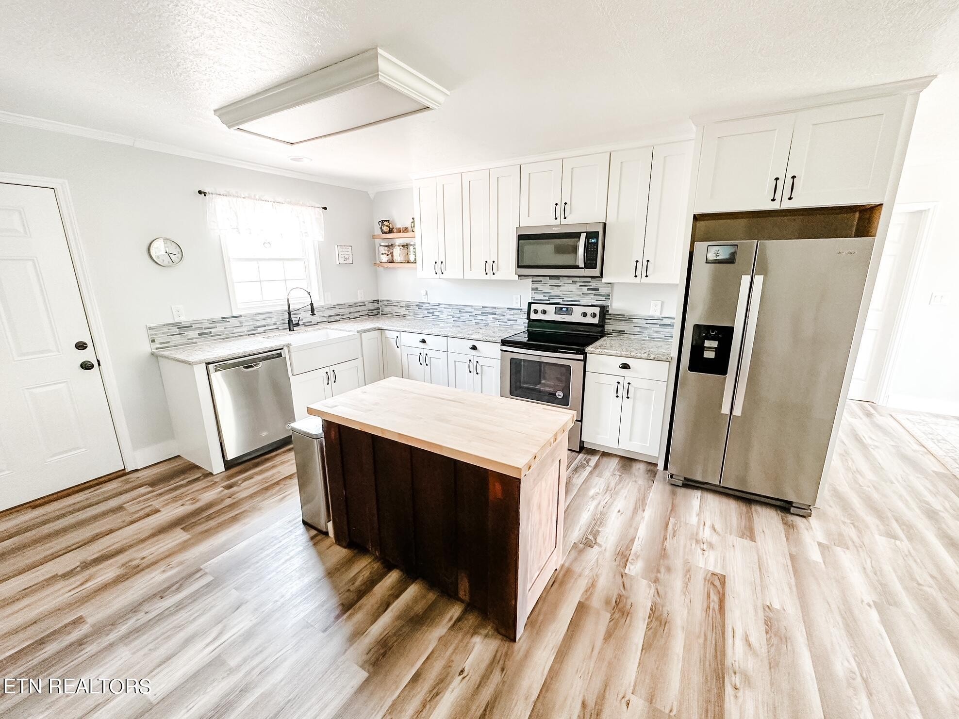 1526 Long Hollow Road La Follette, TN 37766 - Photo 13 of 60 Gallery Image 13