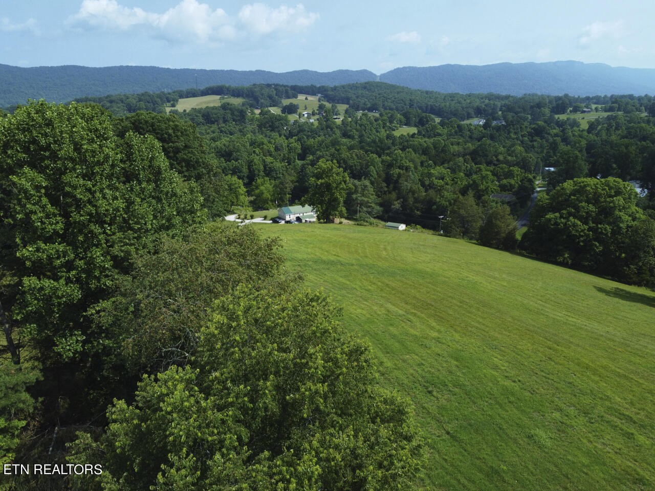 1526 Long Hollow Road La Follette, TN 37766 - Photo 3 of 60 Gallery Image 3