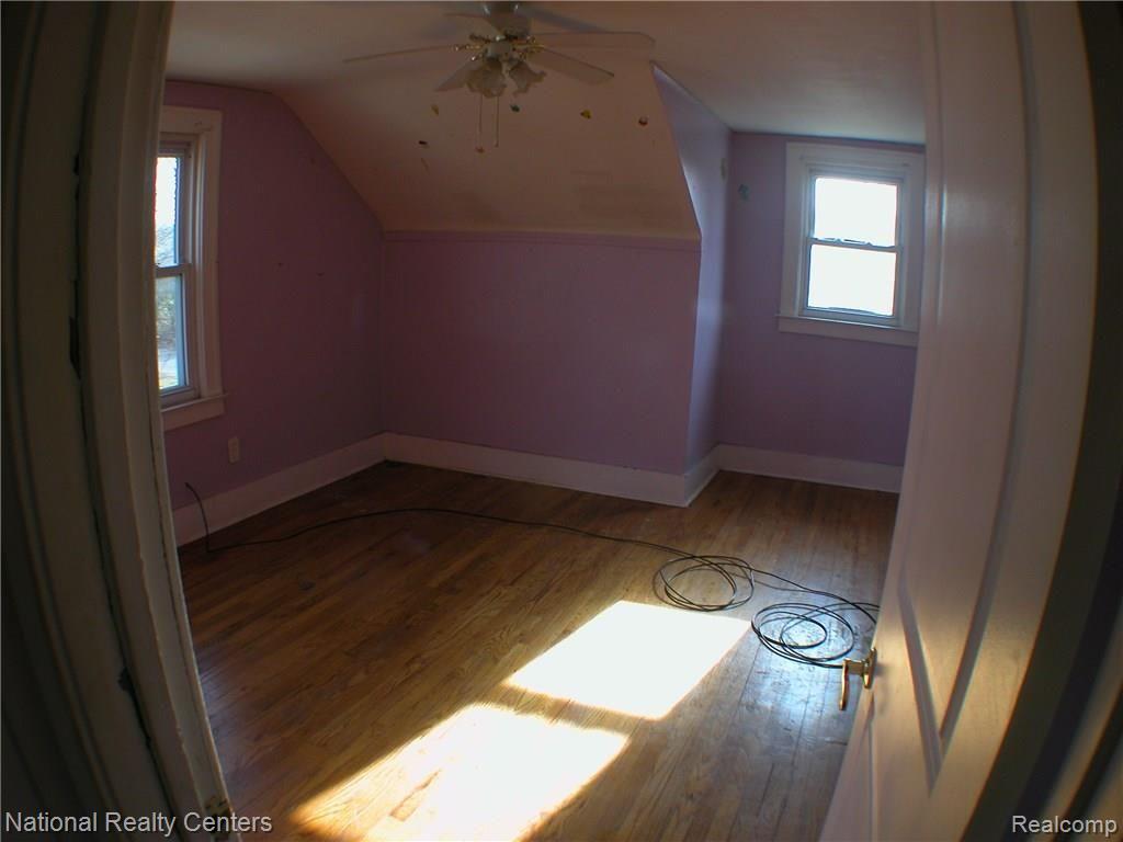 25510 Graham Road Redford, MI 48239 - Photo 7 of 28