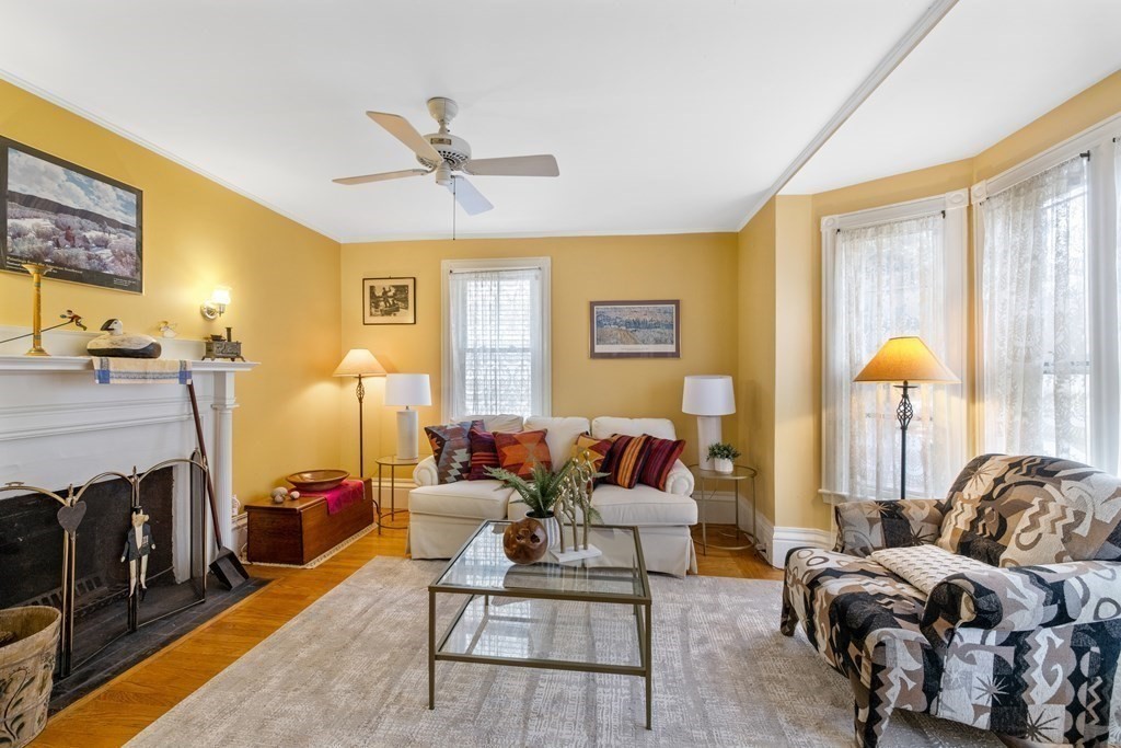 5 Chestnut Street, Unit 5 Medford, MA 02155 - Photo 5 of 26
