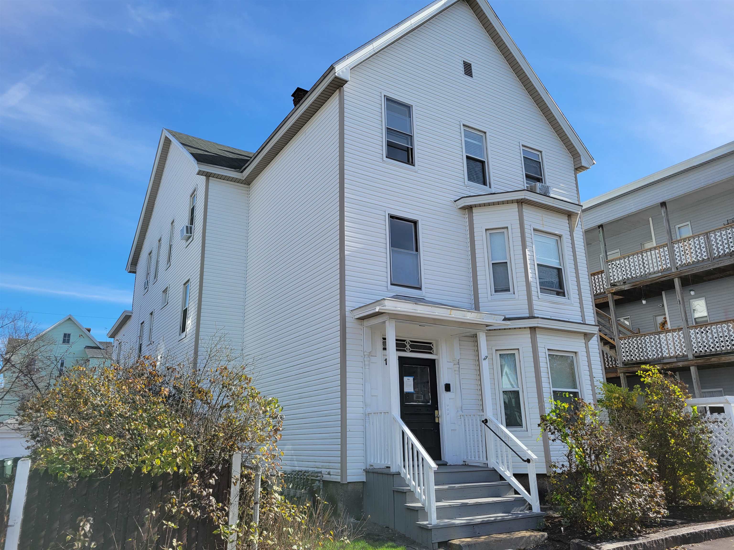 17 Rimmon Street Manchester, NH 03102 - Photo 1 of 1 Gallery Image 1