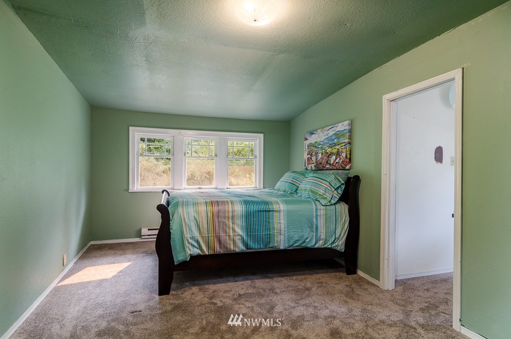3941 Squalicum Lake Road Bellingham, WA 98226 - Photo 13 of 25 Gallery Image 13