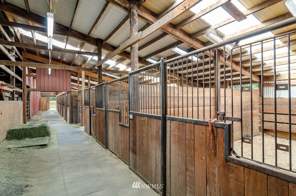 3941 Squalicum Lake Road Bellingham, WA 98226 - Photo 20 of 25 Gallery Image 20