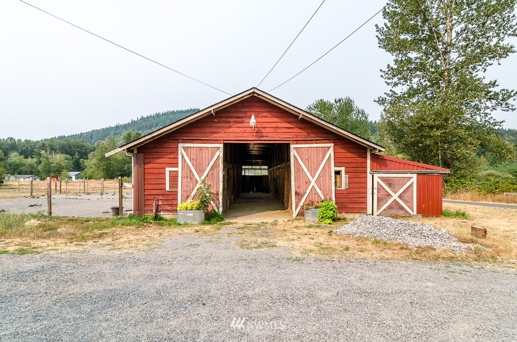 3941 Squalicum Lake Road Bellingham, WA 98226 - Photo 22 of 25 Gallery Image 22
