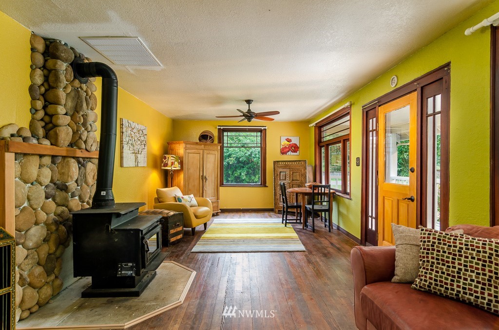 3941 Squalicum Lake Road Bellingham, WA 98226 - Photo 6 of 25 Gallery Image 6