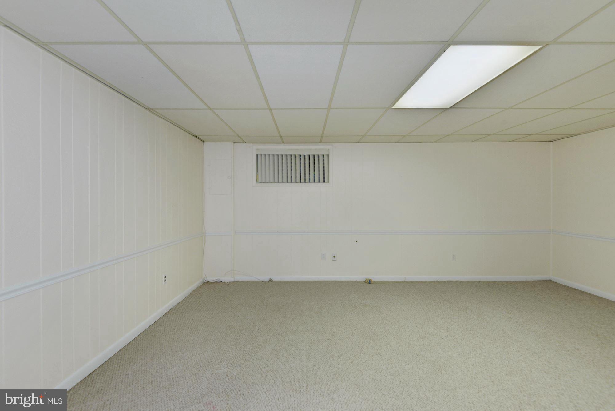 5828 Humblebee Road Columbia, MD 21045 - Photo 15 of 18 Family Room