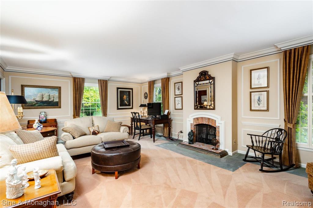 523 Thorntree Road Grosse Pointe Woods, MI 48236 - Photo 8 of 59