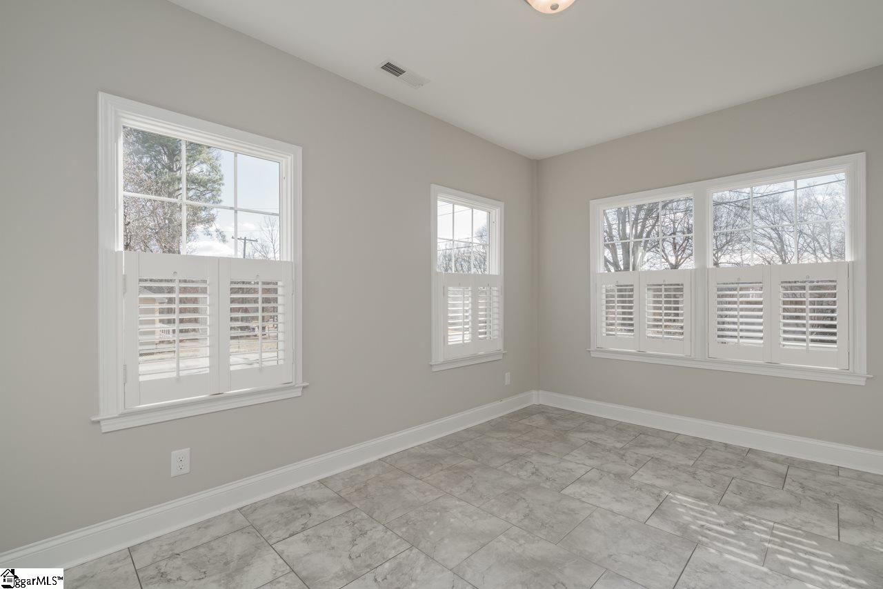 13 Celand Street Greenville, SC 29607 - Photo 8 of 25 Gallery Image 8