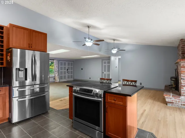 $749,900 | 25404 Northeast 56th Street, Vancouver, WA 98682