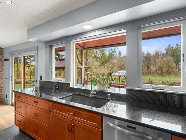 $749,900 | 25404 Northeast 56th Street, Vancouver, WA 98682