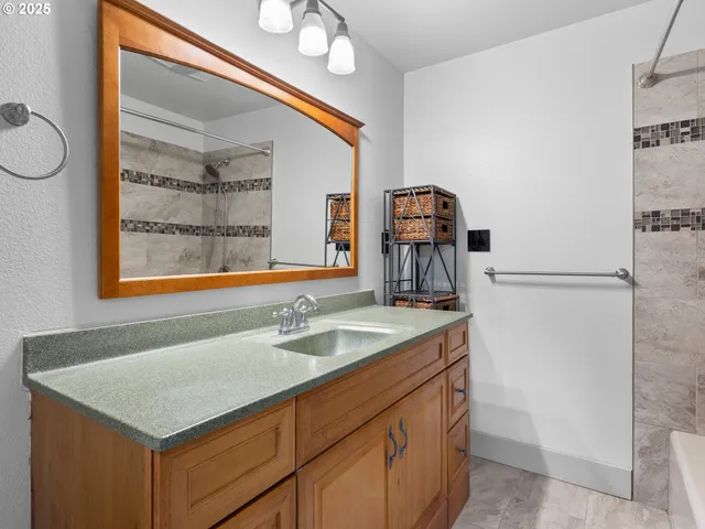 $749,900 | 25404 Northeast 56th Street, Vancouver, WA 98682