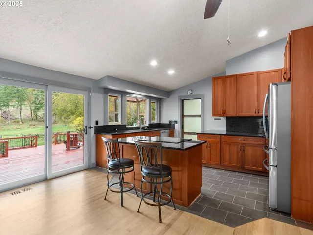 $749,900 | 25404 Northeast 56th Street, Vancouver, WA 98682