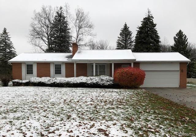 6230 Calkins Road Flint, MI 48532 - Photo 1 of 24 Calkins house front.jpg