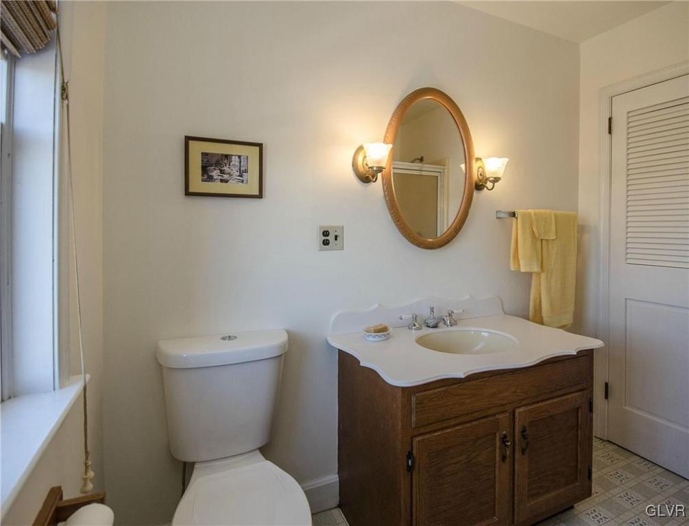 1706 State Road Coopersburg, PA 18036 - Photo 18 of 28 Gallery Image 18