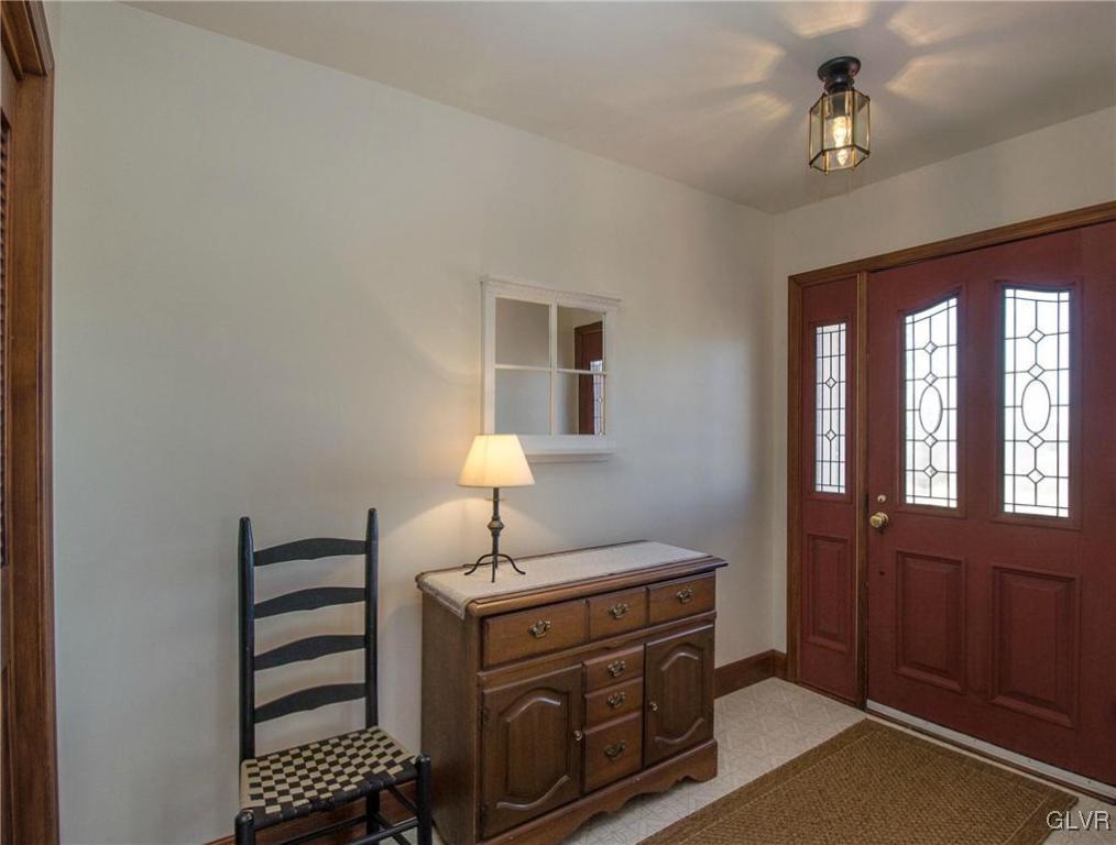 1706 State Road Coopersburg, PA 18036 - Photo 5 of 28 Gallery Image 5
