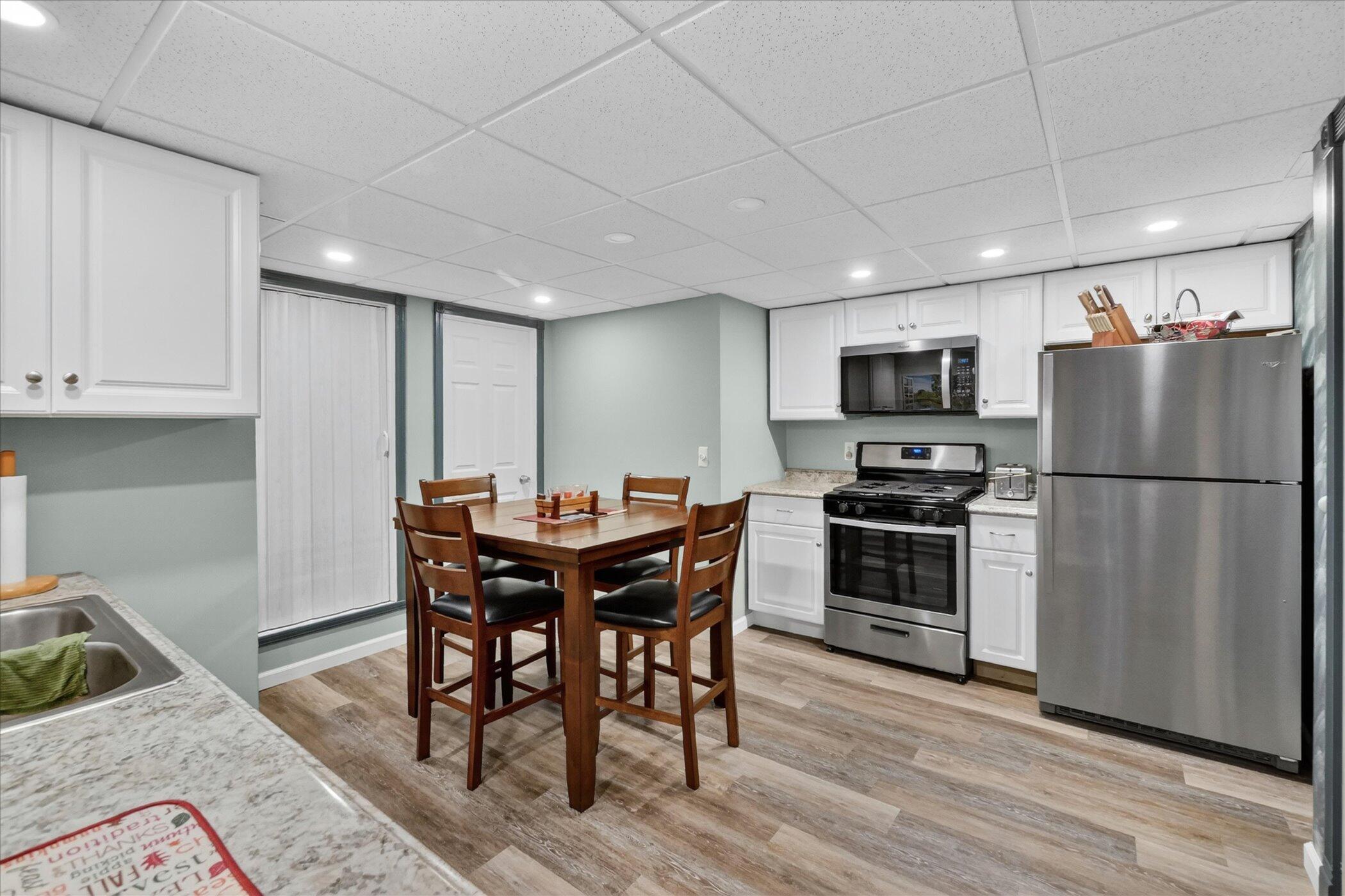 2717 Fishbeck Road Howell, MI 48843 - Photo 22 of 71 22-2717-Fishbeck-Rd-Howell-WindowStill