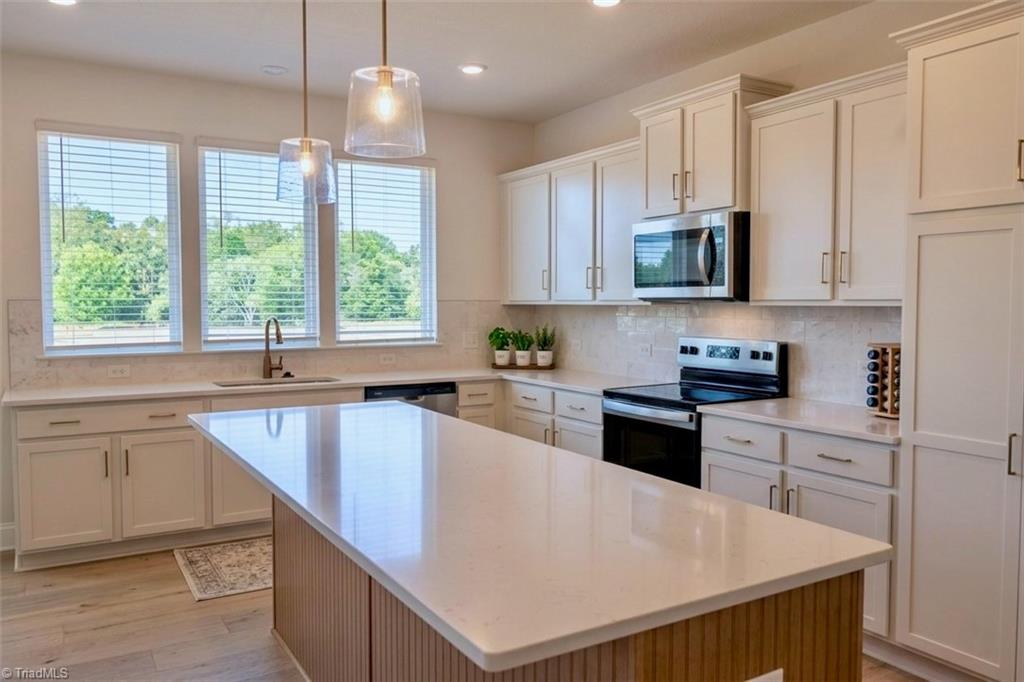 5158 Paramount Road, Unit 1062 Pfafftown, NC 27040 - Photo 7 of 27 Gallery Image 7