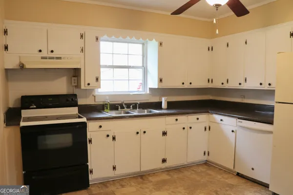 $155,000 | 27 McLeod Street, Lyerly, GA 30730