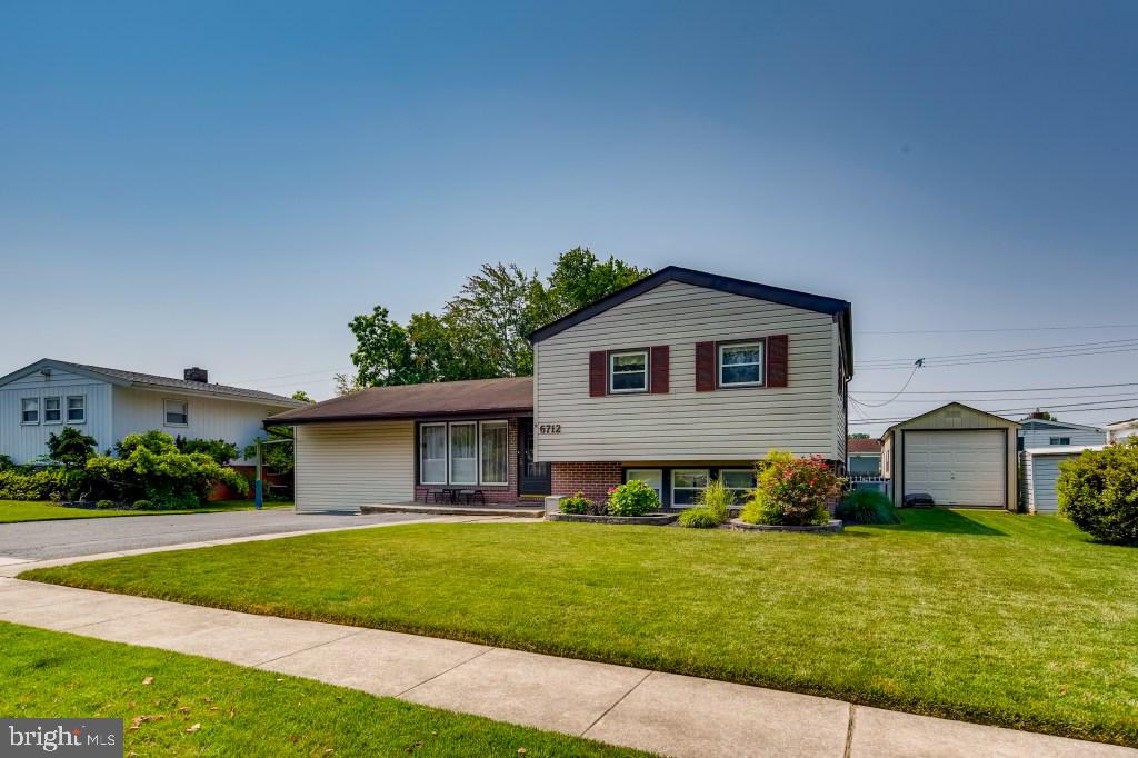 6712 Chippewa Drive Baltimore, MD 21209 - Photo 2 of 27